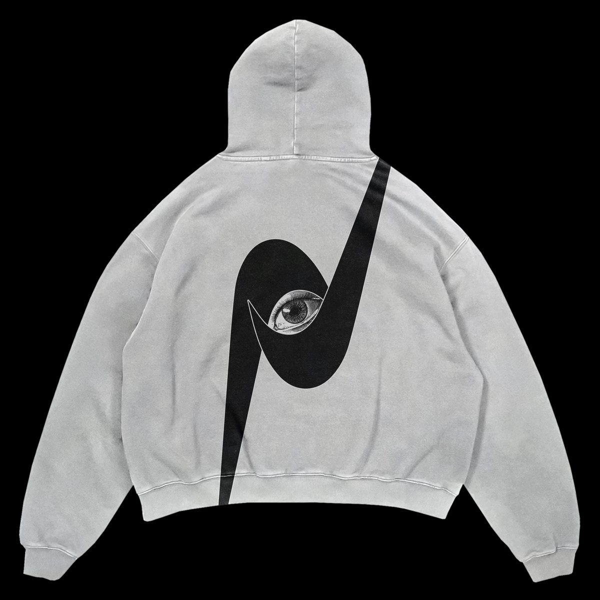 Sudadera gris con un ojo dentro del logotipo de Nike
