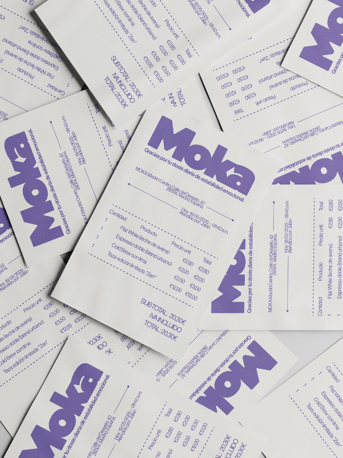 Moka: tarjetas de visita en morado y blanco